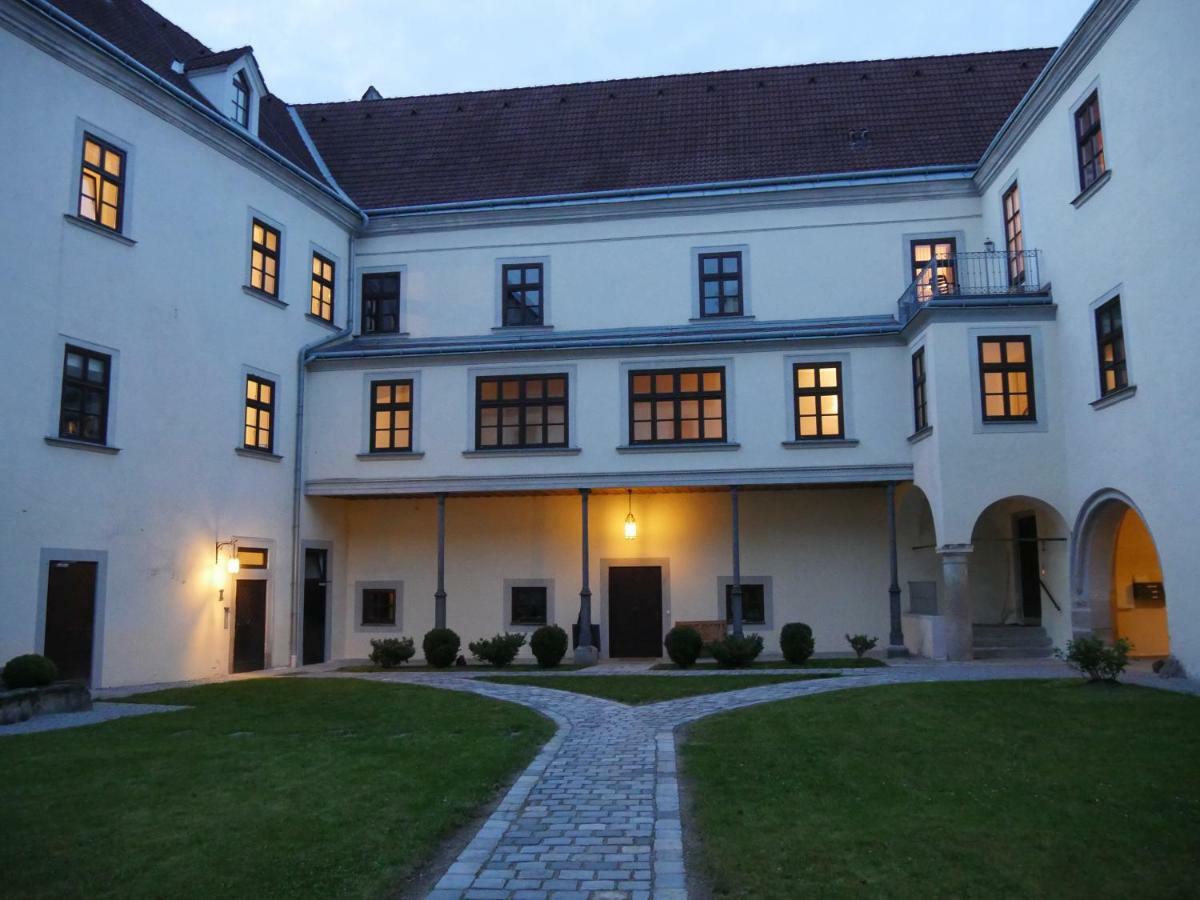 Schloss Gmuend 그뮌트 외부 사진